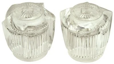 Wireless track lighting for easy installationSmall Acrylic Hndls Clear