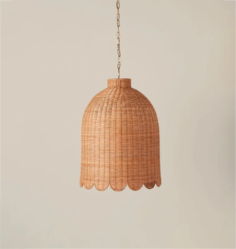 Chandeliers with Clear Crystal for a Sparkling EffectChandeliers with Clear Crystal for a Sparkling EffectHudson Rattan Scallop Chandelier
