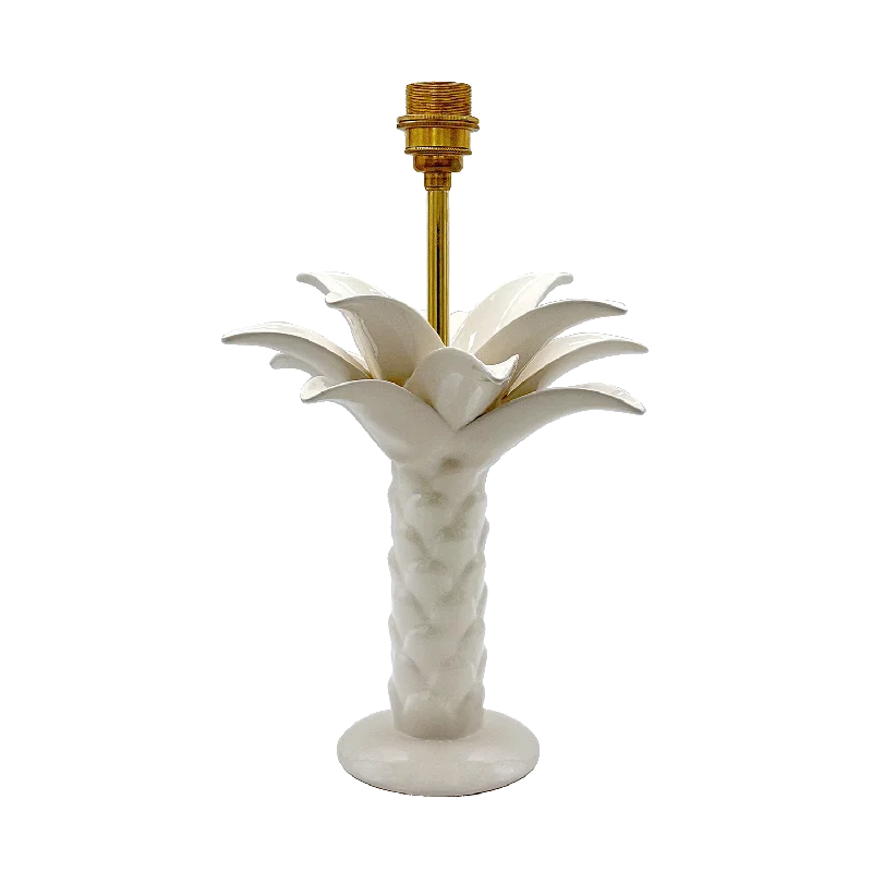 crystal table lamps with dazzling prisms for a glamorous effectcrystal table lamps with dazzling prisms for a glamorous effectCream Oasis Lamp crystal table lamps with dazzling prisms for a glamorous effectcrystal table lamps with dazzling prisms for a glamorous effectCream Oasis Lamp