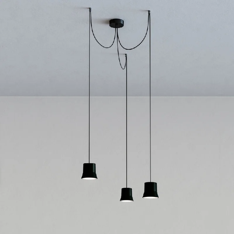 Art Deco Ceiling Lights with Geometric Patterns and Metallic FinishesArt Deco Ceiling Lights with Geometric Patterns and Metallic FinishesGio 3 Light Cluster Suspension
